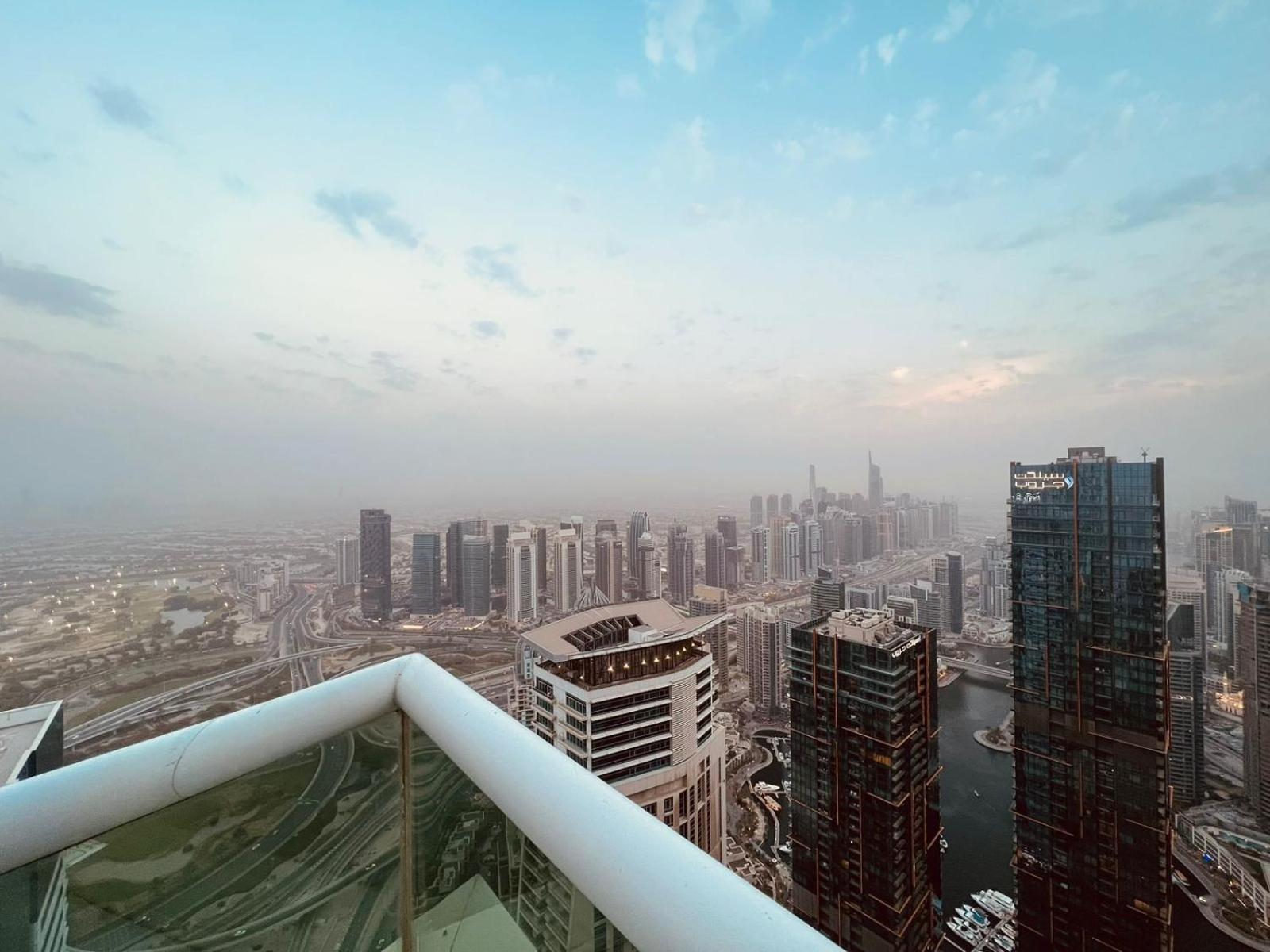 High Floor With City Skyline & Burj Khalifa View 3 Bedroom Unit Marina Dubai Exterior photo